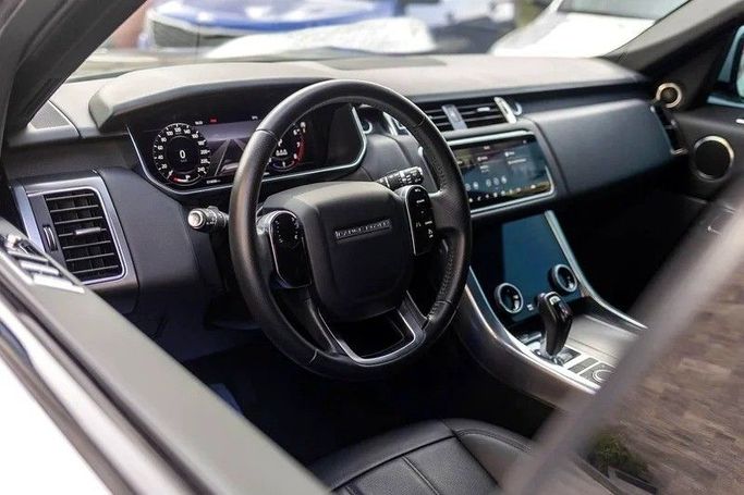 Подержанный Land Rover Range Rover Sport II Рестайлинг, 3.0 л, 2020 в Дубае от Shamil Motors Белый цвет.  | AUTO.AE