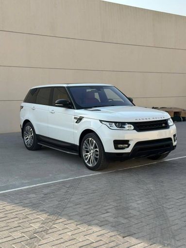 Подержанный Land Rover Range Rover Sport II, 3.0 л, 2016 в Дубае от Alzahiah Cars Белый цвет. Европейская | AUTO.AE