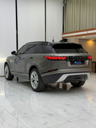 Подержанный Land Rover Range Rover Velar I, 3.0 л, 2019 в Дубае от 4 Matic Motors Серебристый цвет. GCC | AUTO.AE