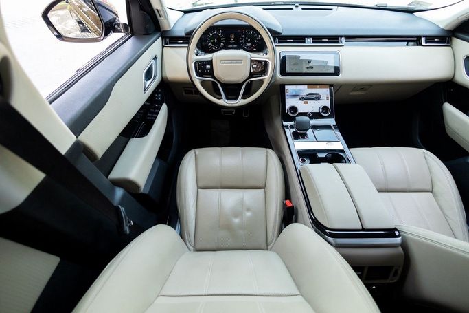 Подержанный Land Rover Range Rover Velar I, 2.0 л, 2022 в Дубае от Linda Cars Черный цвет. GCC | AUTO.AE