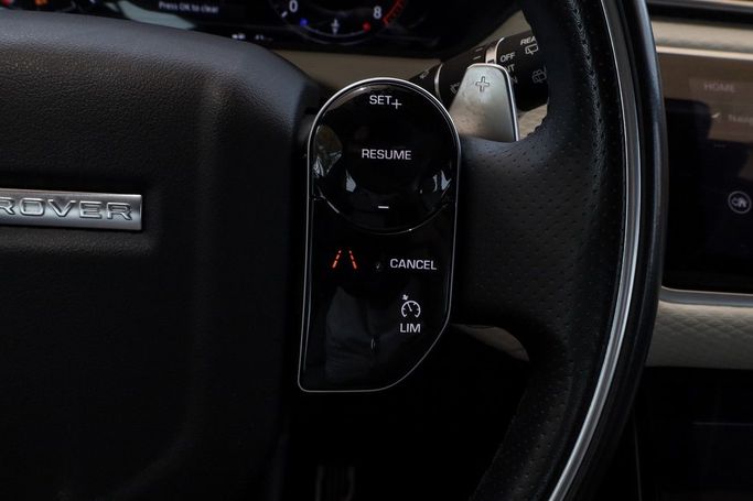 Подержанный Land Rover Range Rover Velar I, 2.0 л, 2018 в Дубае от Linda Cars Белый цвет. GCC | AUTO.AE