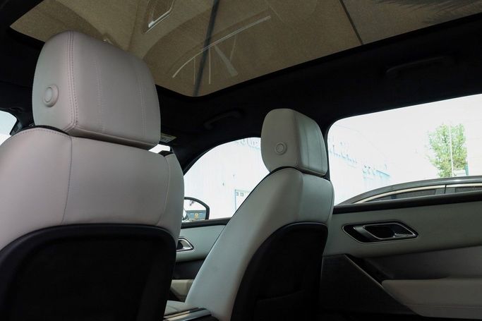 Подержанный Land Rover Range Rover Velar I, 2.0 л, 2018 в Дубае от Linda Cars Белый цвет. GCC | AUTO.AE