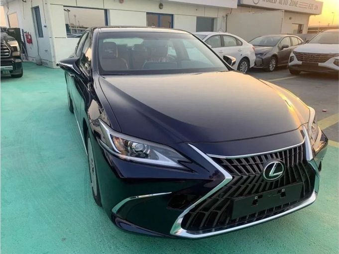 Новый Lexus ES 350 VII Рестайлинг, 3.5 л, 2024 в Дубае от Mohamed Hakim Motors Тёмно-синий цвет. GCC | AUTO.AE