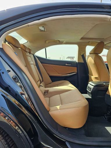 Новый Lexus IS 300 III Рестайлинг, 2.0 л, 2019 в Дубае от SK Motors Черный цвет. Американская | AUTO.AE