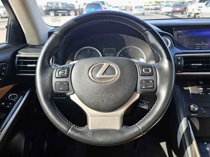 Новый Lexus IS 300 III Рестайлинг, 2.0 л, 2019 в Дубае от SK Motors Черный цвет. Американская | AUTO.AE