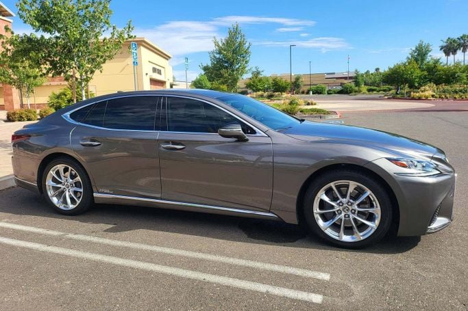 Used Lexus LS 500 V, 3.4 l, 2018 in Dubai by Best Time Motorcycles, Silver color. American Specs | AUTO.AE
