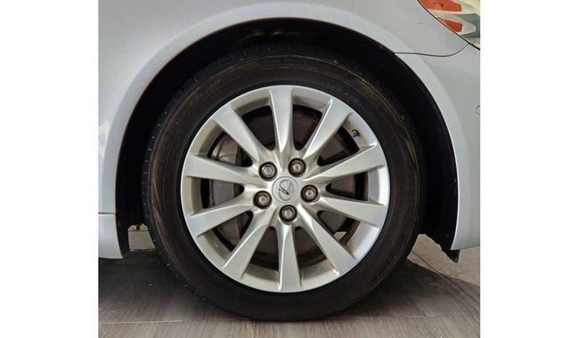 Подержанный Lexus LS 460 IV Рестайлинг, 4.6 л, 2012 в Дубае от Gulf Motors Серебристый цвет. Американская | AUTO.AE
