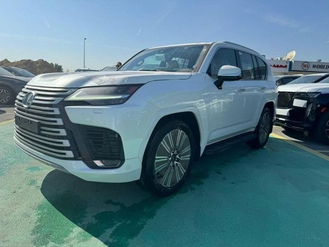 Новый Lexus LX 500d IV, 3.3 л, 2024 в Дубае от Mohamed Hakim Motors Белый цвет. GCC | AUTO.AE