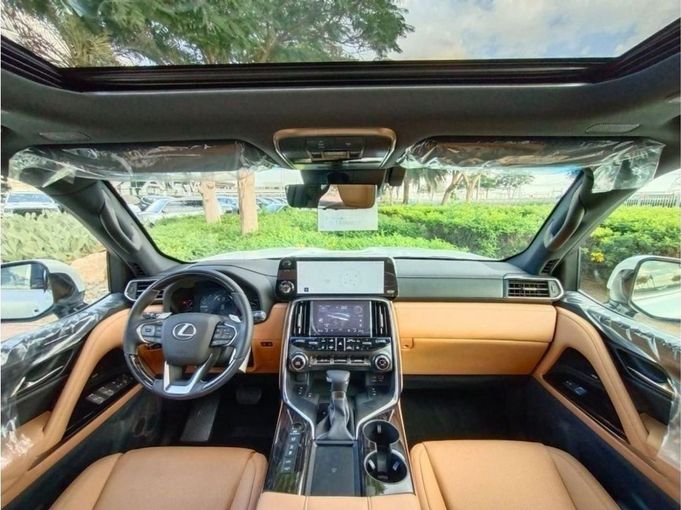 Новый Lexus LX 500d IV, 3.3 л, 2024 в Дубае от Mohamed Hakim Motors Черный цвет. GCC | AUTO.AE