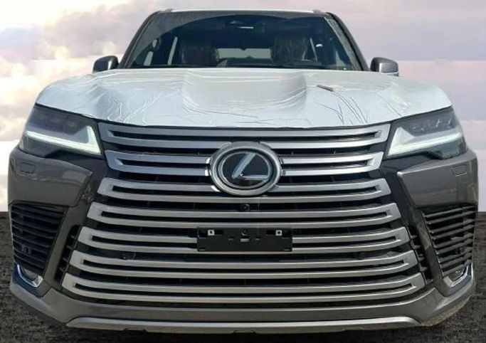 Новый Lexus LX 700h IV, 3.4 л, 2025 в Дубае от SK Motors Серый цвет. GCC | AUTO.AE