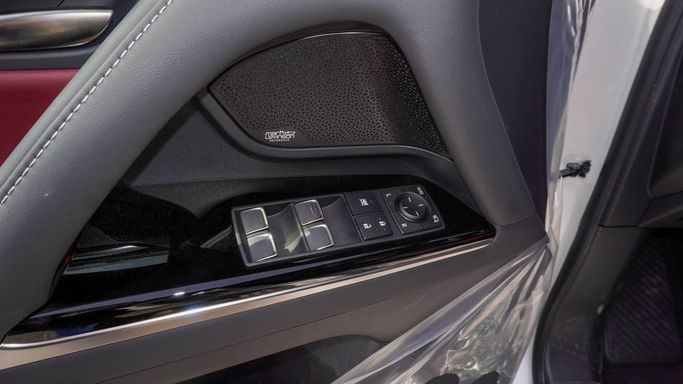 New Lexus LX 600 IV, 3.4 l, 2025 in Dubai by Najem Motors, White color. GCC Specs | AUTO.AE
