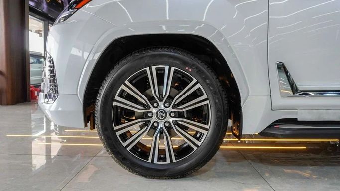 New Lexus LX 600 IV, 3.4 l, 2025 in Dubai by Najem Motors, White color. GCC Specs | AUTO.AE