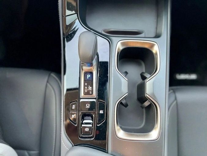 Новый Lexus NX 350h II, 2.5 л, 2023 в Дубае от Orient Auto FZE Черный цвет. Other | AUTO.AE
