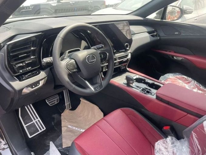 Новый Lexus RX 500h V, 2.4 л, 2024 в Дубае от Mohamed Hakim Motors Черный цвет. Other | AUTO.AE