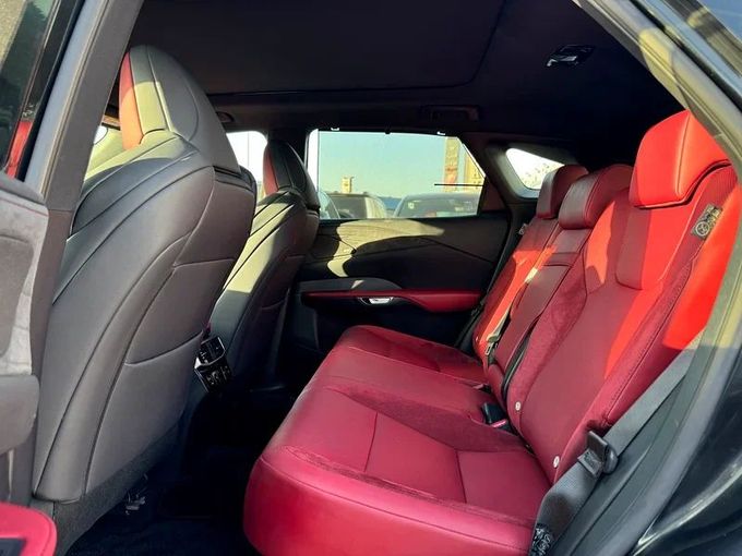 Подержанный Lexus RX 350 V, 2.4 л, 2024 в Дубае от Nice Cars Motos Черный цвет. GCC | AUTO.AE