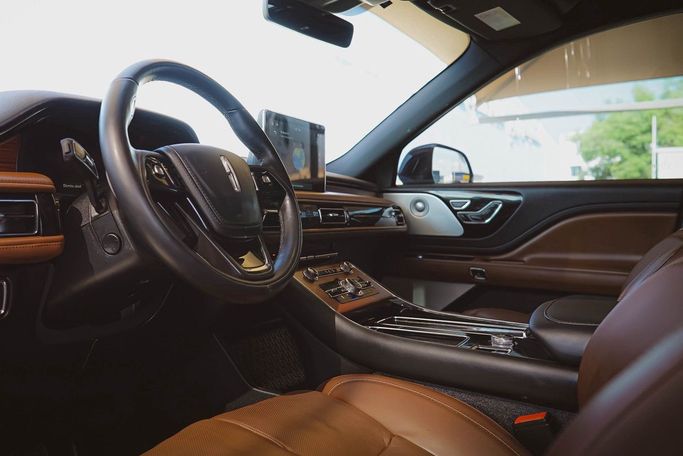 Подержанный Lincoln Aviator II, 3.0 л, 2023 в Дубае от Linda Cars Серый цвет. GCC | AUTO.AE