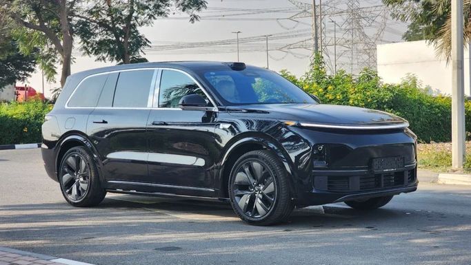 Новый LiXiang L7 I Рестайлинг, 1.5 л, 2024 в Дубае от Alwan Global Cars Черный цвет. Other | AUTO.AE