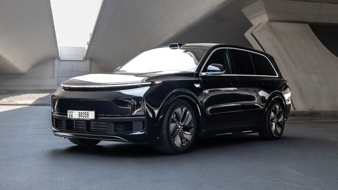 LiXiang L9, 2024 business suv 5 dr. for rent in Dubai by AVA car rental, black color | AUTO.AE
