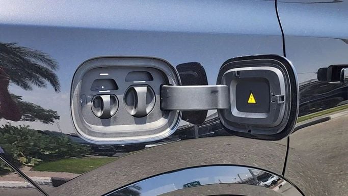 جديدة LiXiang L9 أنا شد الوجه, 1.5 l, 2024 في في دبي من Alwan Global Cars، اللون أسود. أخرى | AUTO.AE