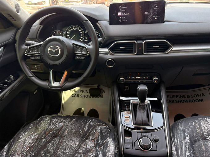 مستعملة Mazda CX-5 شد الوجه الثاني, 2.5 l, 2025 في في دبي من Philippine Used Cars Showroom، اللون رمادي. مواصفات الخليج | AUTO.AE