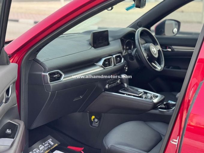 Подержанный Mazda CX-8, 2.5 л, 2021 в Дубае от Alhamd Motors Красный цвет. Other | AUTO.AE