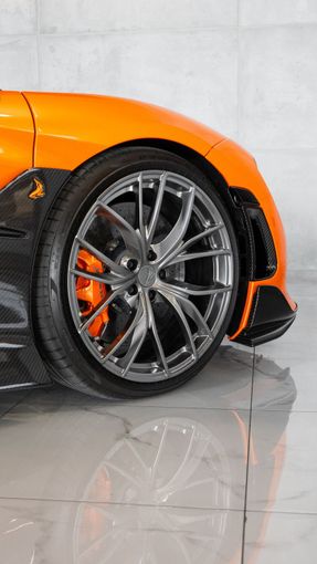 McLaren 720S, 2021 купе спорт класса в Дубае от DEIZ оранжевый цвет | AUTO.AE