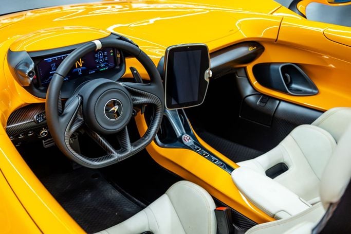 Новый McLaren Elva, 4.0 л, 2021 в Дубае от PUPIL OF FATE MOTORS Оранжевый цвет. GCC | AUTO.AE
