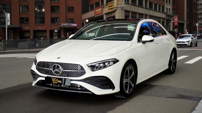 Новый Mercedes-Benz A-Class 200 Long IV (W177) Рестайлинг, 1.3 л, 2025 в Дубае от 777 CARS Белый цвет. Китайская | AUTO.AE