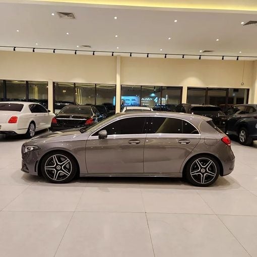 مستعملة Mercedes-Benz A-Class 250 IV (W177), 2.0 l, 2020 في في دبي من Alta Class Motors، اللون فضي. مواصفات الخليج | AUTO.AE