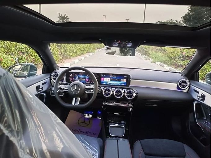 Новый Mercedes-Benz A-Class 200 IV (W177) Рестайлинг, 1.3 л, 2025 в Дубае от Auto Gallery DXB Серый цвет. GCC | AUTO.AE