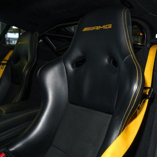 Mercedes-Benz AMG GT R I Рестайлинг, 2023 купе спорт класса в Дубае от DEIZ зеленый цвет | AUTO.AE