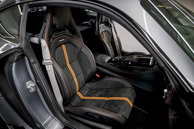 Новый Mercedes-Benz AMG GT Black Series I Рестайлинг, 4.0 л, 2021 в Дубае от PUPIL OF FATE MOTORS Серый цвет. GCC | AUTO.AE