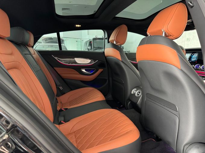 مستعملة Mercedes-Benz AMG GT 43 I تجميل الوجه, 3.0 l, 2022 في في دبي من Levant Auto Trading، اللون أسود. مواصفات الخليج | AUTO.AE