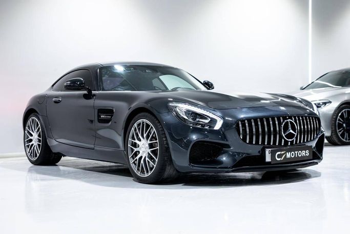 Подержанный Mercedes-Benz AMG GT I, 4.0 л, 2016 в Дубае от C7 Motors Черный цвет.  | AUTO.AE
