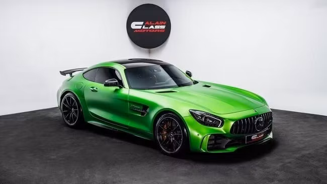 Used Mercedes-Benz AMG GT R I Facelift, 4.0 l, 2018 in Dubai by Al Ain Class Motors, Green color. European Specs | AUTO.AE