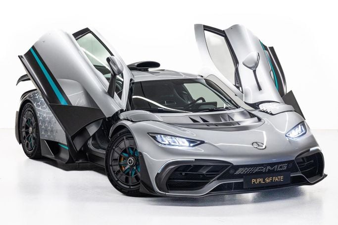 Новый Mercedes-Benz AMG ONE I, 1.6 л, 2023 в Дубае от PUPIL OF FATE MOTORS Серебристый цвет. Европейская | AUTO.AE