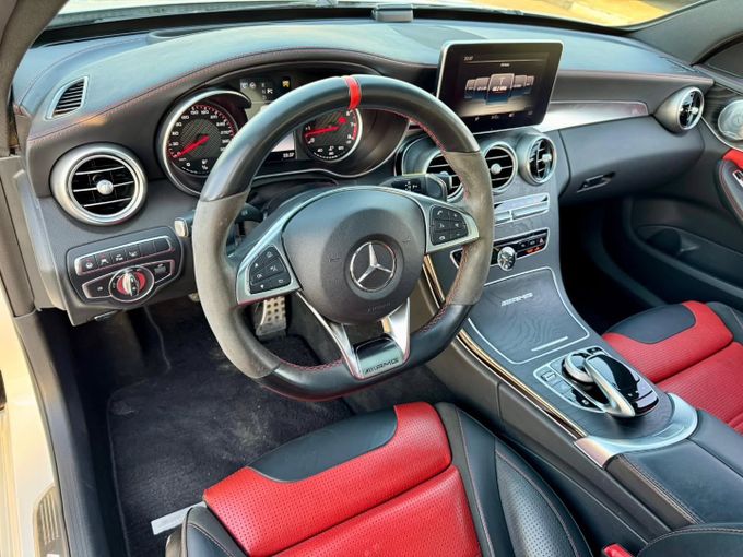 Used Mercedes-Benz C-Class AMG 63 AMG S IV (W205) Facelift, 4.0 l, 2018 in Dubai by Saeed Auto, White color. Japanese Specs | AUTO.AE