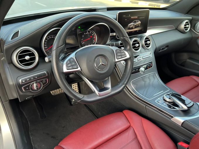 Подержанный Mercedes-Benz C-Class AMG 43 AMG IV (W205) Рестайлинг, 3.0 л, 2018 в Дубае от Saeed Auto Серый цвет. Японская | AUTO.AE
