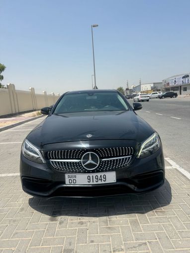 مستعملة Mercedes-Benz C-Class 200 عملية شد الوجه IV (W205), 2.0 l, 2020 في في دبي، اللون أسود. مواصفات الخليج | AUTO.AE
