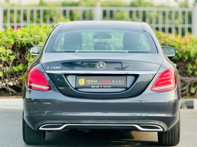 Подержанный Mercedes-Benz C-Class 200 IV (W205), 2.0 л, 2016 в Дубае от Ideal Cars LLC Серый цвет. GCC | AUTO.AE