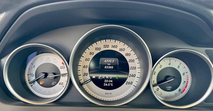Used Mercedes-Benz C-Class 350 III (W204) Facelift, 3.5 l, 2013 in Dubai by Saeed Auto, White color. Japanese Specs | AUTO.AE