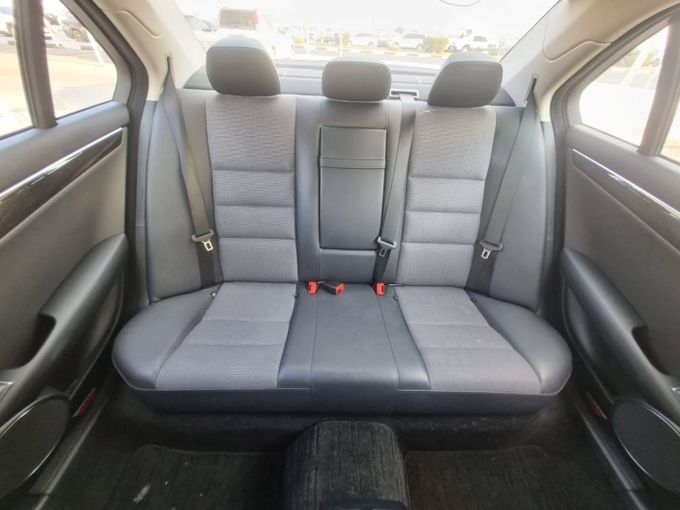 Подержанный Mercedes-Benz C-Class 350 III (W204) Рестайлинг, 3.5 л, 2012 в Дубае от Saeed Auto Серый цвет. Японская | AUTO.AE