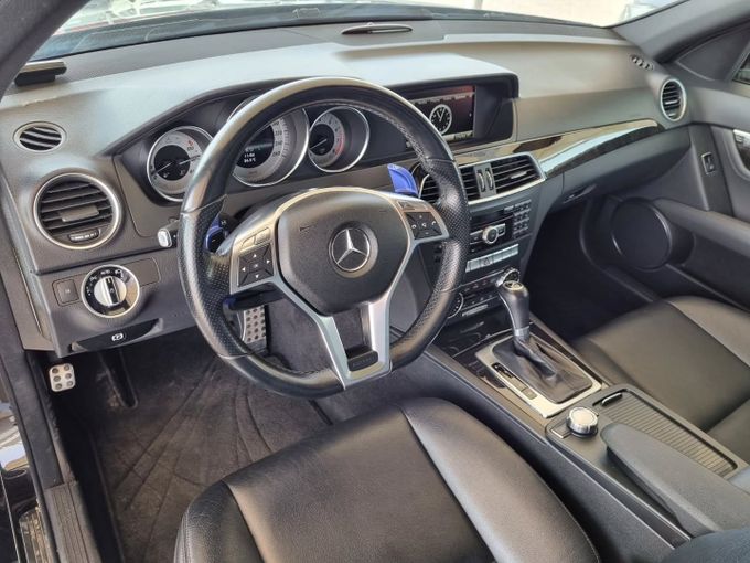 Подержанный Mercedes-Benz C-Class 350 III (W204) Рестайлинг, 3.5 л, 2013 в Дубае от Saeed Auto Черный цвет. Японская | AUTO.AE