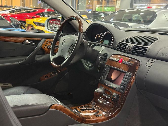 Подержанный Mercedes-Benz CL-Class 500 II (C215) Рестайлинг, 5.0 л, 2005 в Дубае от STAR COLLECTION LLC Серебристый цвет. Японская | AUTO.AE