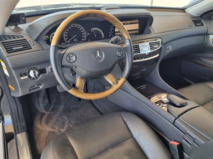 Подержанный Mercedes-Benz CL-Class 550 III (C216), 5.5 л, 2009 в Дубае от Saeed Auto Черный цвет. Японская | AUTO.AE