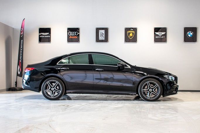 Подержанный Mercedes-Benz CLA AMG 35 AMG II (C118, X118), 2.0 л, 2022 в Дубае от C7 Motors Черный цвет. Корейская | AUTO.AE