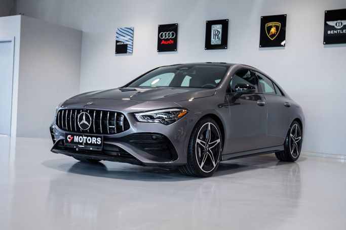 Подержанный Mercedes-Benz CLA AMG 35 AMG II (C118, X118) Рестайлинг, 2.0 л, 2025 в Дубае от C7 Motors Серебристый цвет.  | AUTO.AE