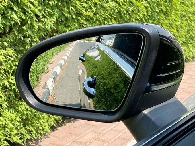 Подержанный Mercedes-Benz CLA 250 II (C118, X118), 2.0 л, 2020 в Дубае от Express Motors Черный цвет. Корейская | AUTO.AE