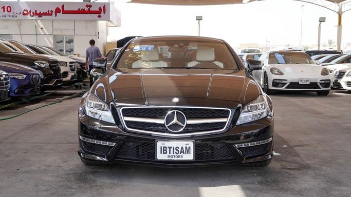 Подержанный Mercedes-Benz CLS AMG 63 AMG II (W218), 5.5 л, 2012 в Дубае от Ibitisam Motors Черный цвет.  | AUTO.AE