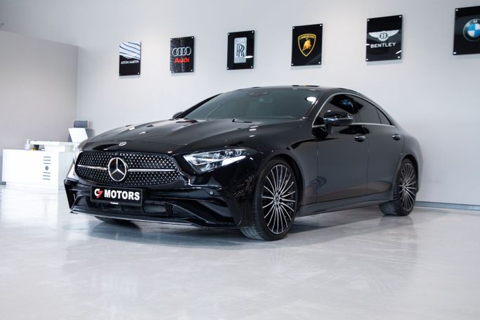 Подержанный Mercedes-Benz CLS 450 III (C257) Рестайлинг, 3.0 л, 2022 в Дубае от C7 Motors Черный цвет. Корейская | AUTO.AE